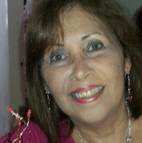 Headshot of Gisela, trainer, says the playmeo is a complete activity website